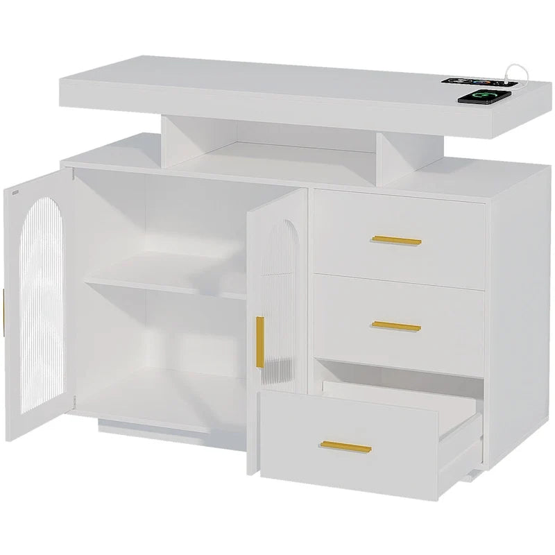39 breite Anrichte mit LED-Beleuchtung
