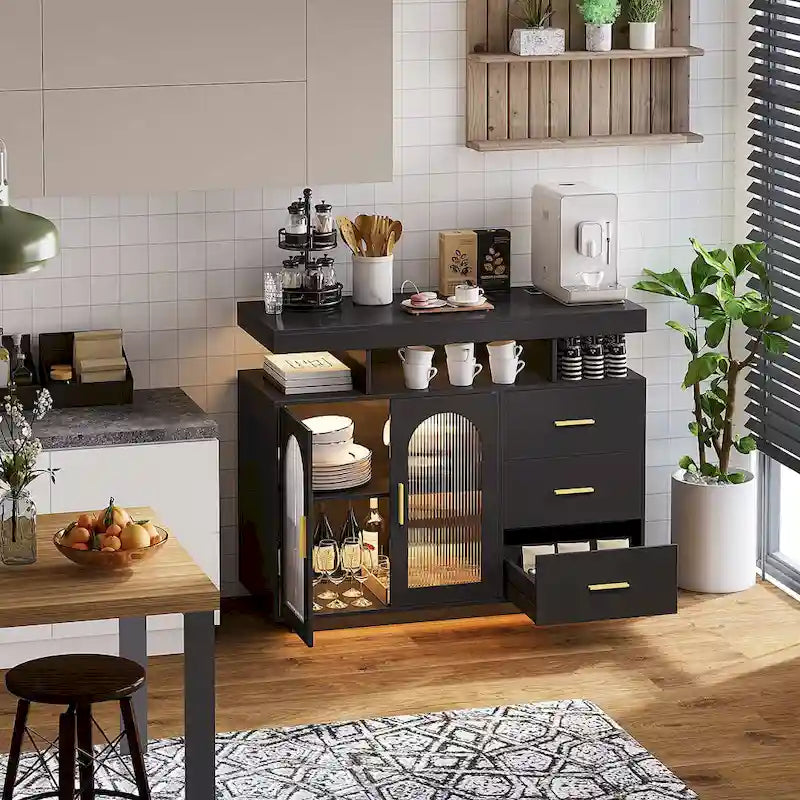 39 breite Anrichte mit LED-Beleuchtung