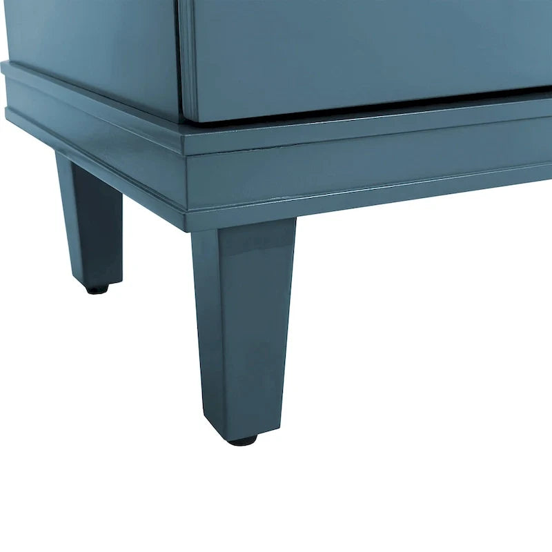Sideboard aus geriffeltem Teakholz