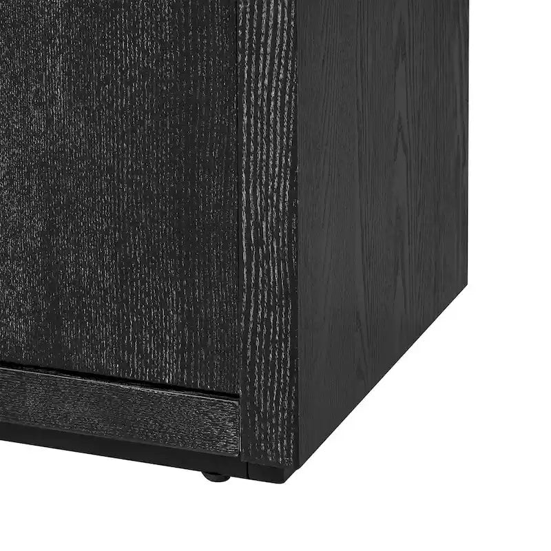 Besondere Merkmale eines viertürigen Sideboards mit Eschenfurnier, geeignet für Flur, Eingangsbereich und Wohnzimmer