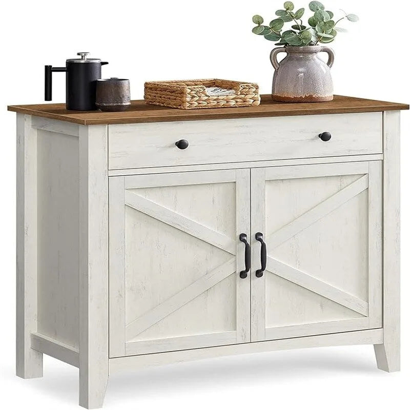 Buffet blanc style campagne avec portes de grange