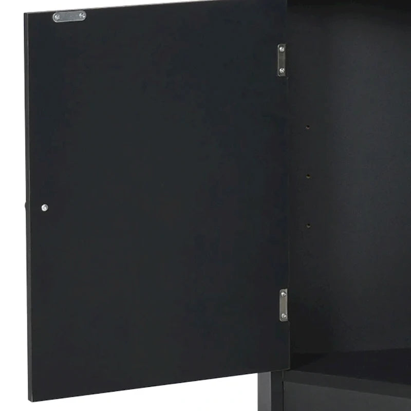 Hoher moderner Badezimmer-Eckschrank aus Holz mit Metallgriffen